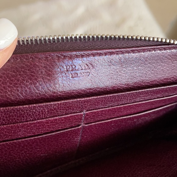 Prada vintage leather wallet - Picture 3 of 13